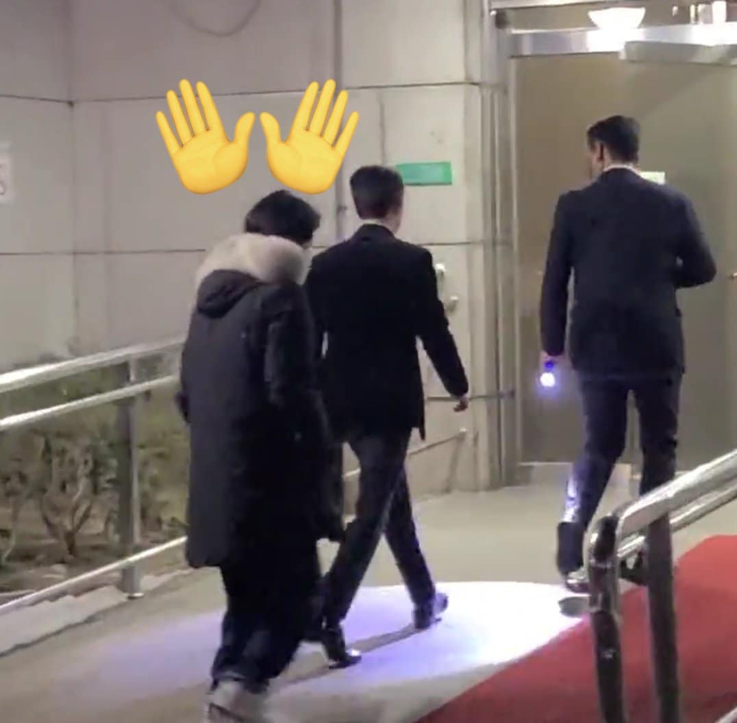 Sốc: Ca sĩ hạng S bị tố l&agrave;m nh&acirc;n t&igrave;nh cho đại gia, c&ugrave;ng người y&ecirc;u l&agrave;m m&agrave;u ở đ&ecirc;m từ thiện kh&ocirc;ng biết ngượng- Ảnh 1.