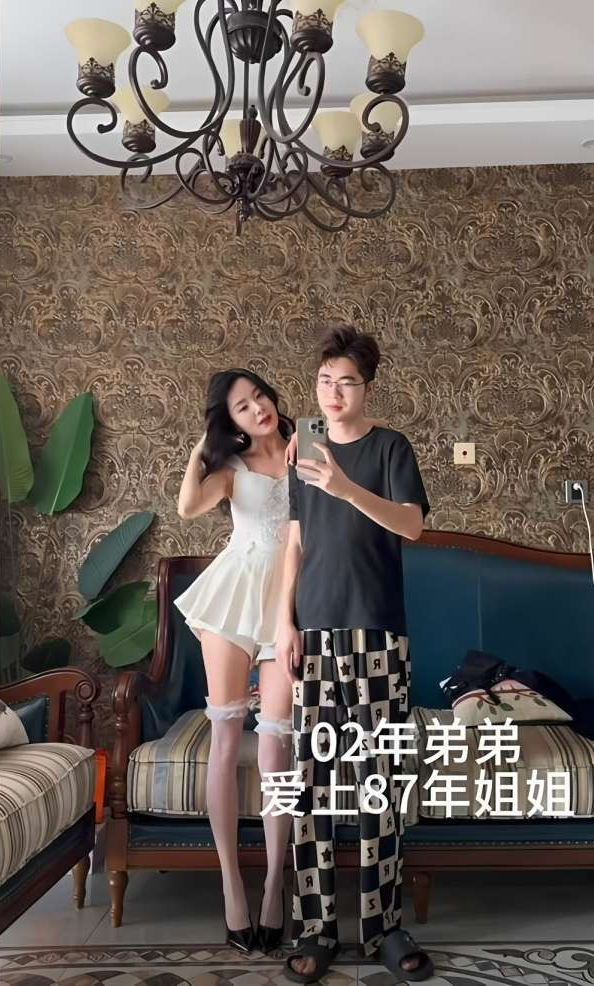 Cuốc giao h&agrave;ng định mệnh khiến cuộc đời nam shipper sinh năm 2002 đảo chiều- Ảnh 2.