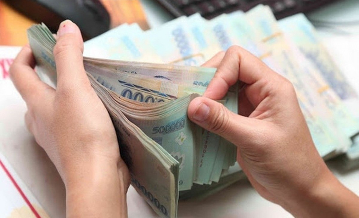 K&yacute; khống phiếu thu, nhận tiền "mập mờ": Ẩn ức của sinh vi&ecirc;n vụ hỗ trợ A80 "vỡ &ograve;a" tr&ecirc;n mạng x&atilde; hội- Ảnh 2.