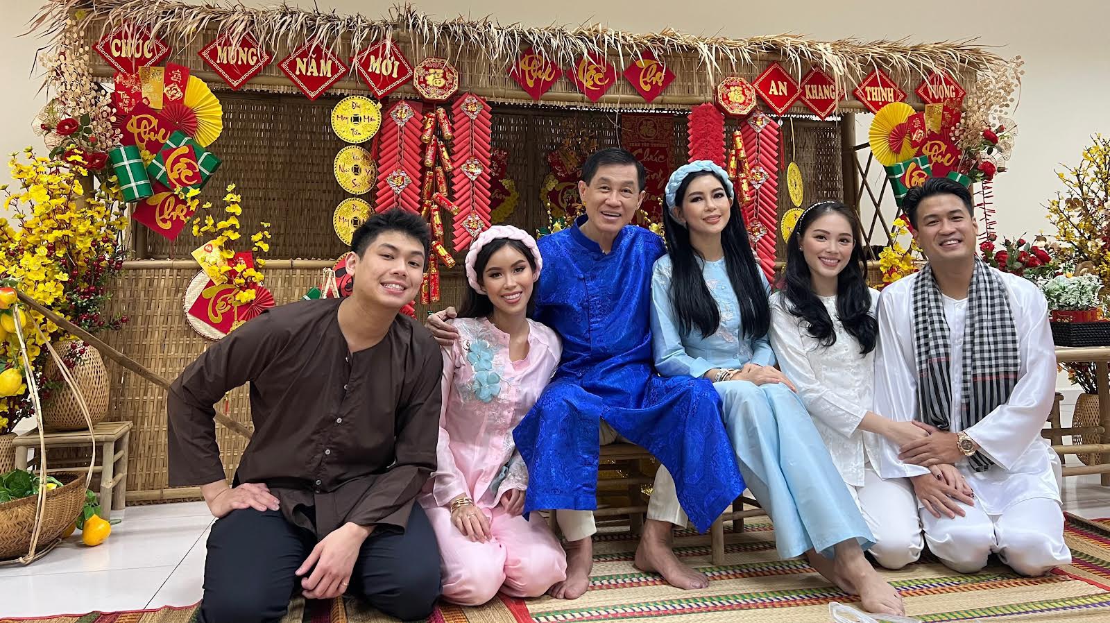 "&Ocirc;ng Bụt" 75 tuổi đi d&eacute;p l&ecirc;, mang t&uacute;i giấy, v&eacute;t hết 10 tỷ đồng tiền dưỡng gi&agrave; để l&agrave;m từ thiện: C&aacute;c con n&oacute;i "ba đ&oacute;ng hết đi, c&oacute; g&igrave; tụi con lo cho&rdquo;- Ảnh 5.