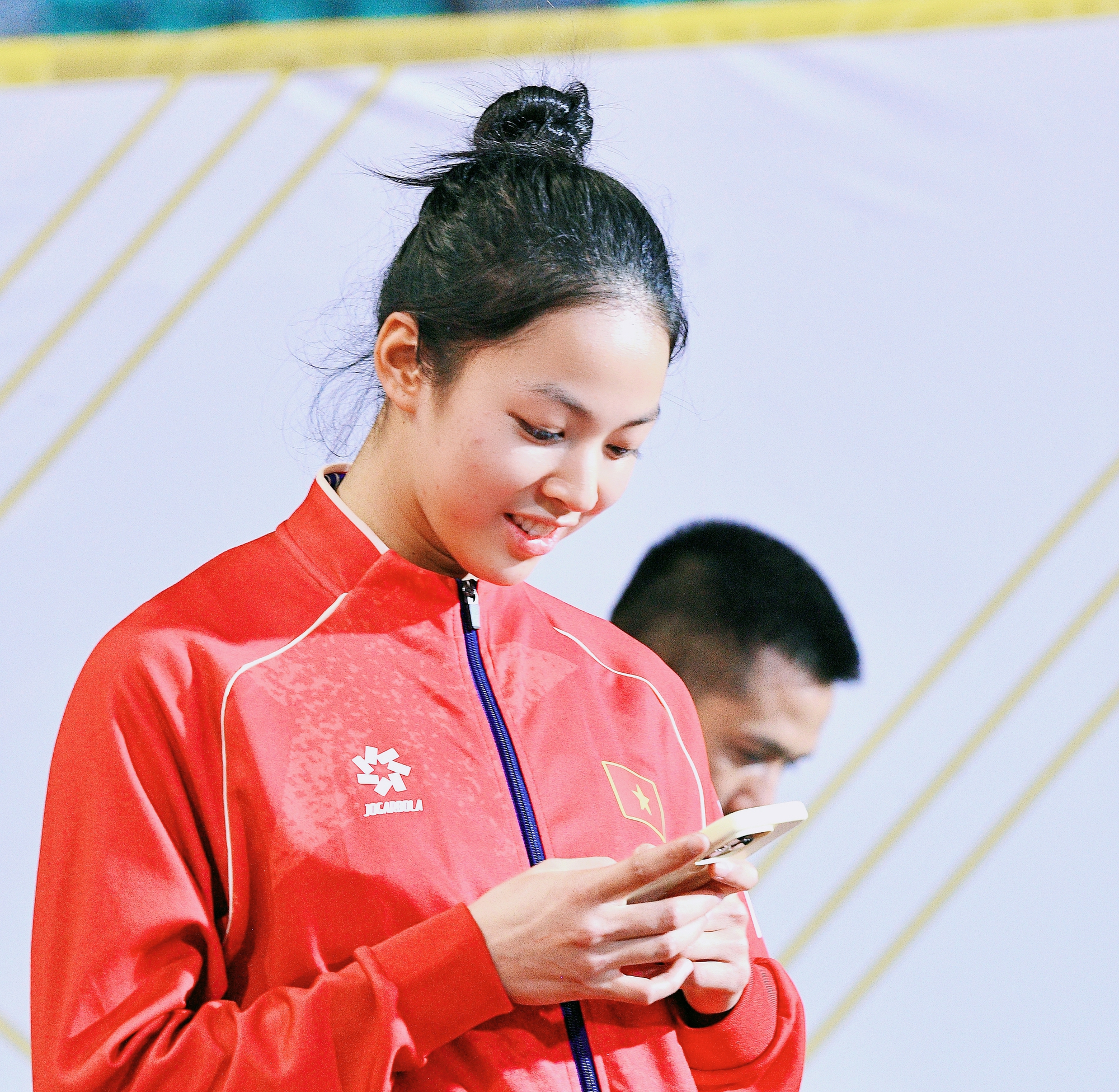 Phỏng vấn hot girl 2k6 nhảy cao cực t&aacute;o bạo gi&agrave;nh HCV cho Việt Nam, tr&ecirc;n s&acirc;n mộc mạc, đời thường xinh như thi&ecirc;n thần- Ảnh 4.