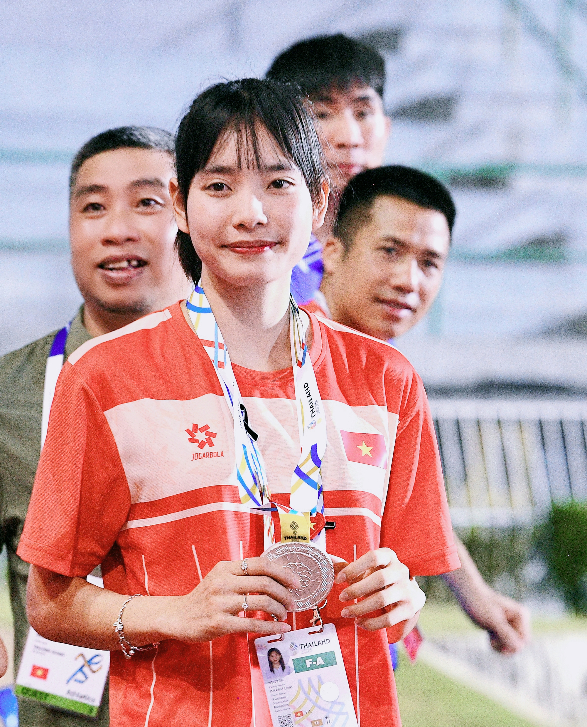 Gặp hotgirl Việt Nam 19 tuổi hot rần rần tr&ecirc;n b&aacute;o Th&aacute;i Lan, thẹn th&ugrave;ng khi được gọi l&agrave; 