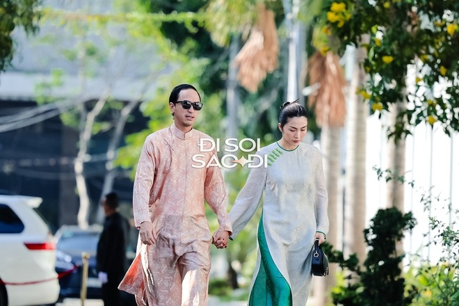 Hà Tăng lại tạo trend áo dài Tết: Local brand đồng loạt ra mắt các thiết kế, tôn trọn khí chất phụ nữ tuổi 35+- Ảnh 3. Hà Tăng lại tạo trend áo dài Tết: Local brand đồng loạt ra mắt các thiết kế, tôn trọn khí chất phụ nữ tuổi 35+- Ảnh 3.