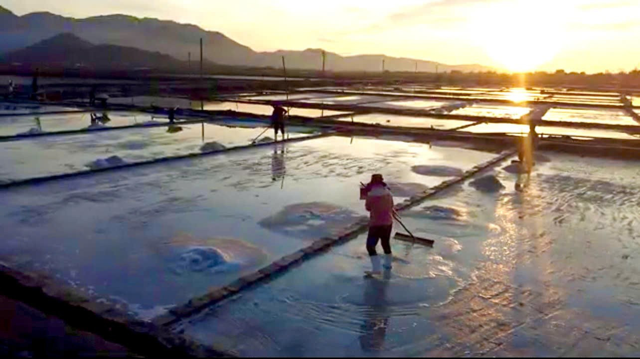 Vẻ đẹp m&ecirc; hoặc ở Kh&aacute;nh H&ograve;a- Ảnh 11.