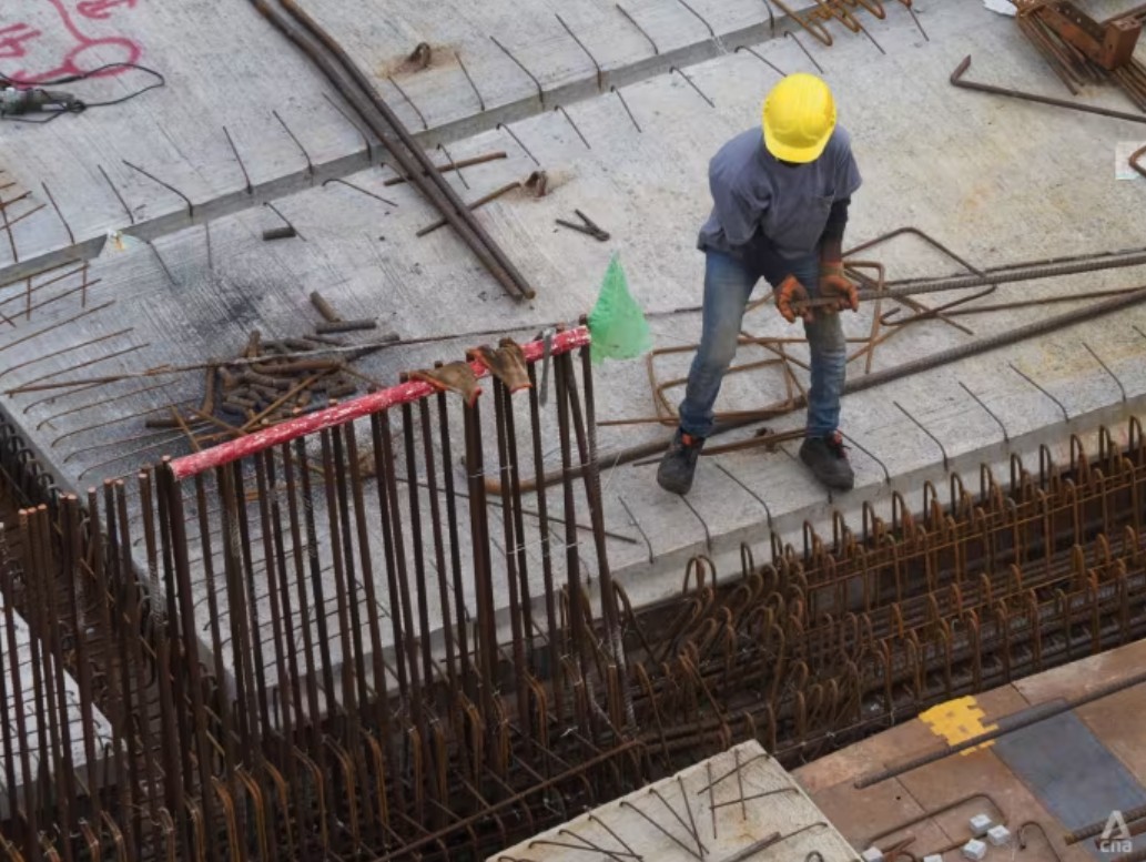 Bi kịch của những lao động nhập cư "kh&ocirc;ng d&aacute;m ốm": Gi&uacute;p việc vừa ph&aacute;t hiện ung thư, chủ nh&agrave; liền trục xuất về nước- Ảnh 1.