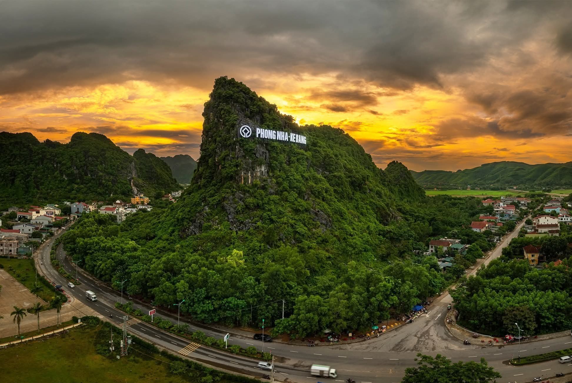 Tour du lịch "đắt nhất Việt Nam" mỗi năm chỉ đón 1000 khách, đã kín chỗ cho tới tận thời gian này- Ảnh 2. Tour du lịch