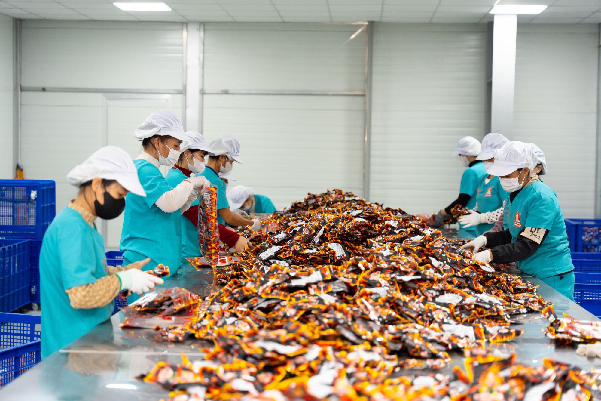 Kh&aacute;m ph&aacute; quy tr&igrave;nh sản xuất chất lượng của thương hiệu &ldquo;Ăn C&ugrave;ng B&agrave; Tuyết&rdquo;- Ảnh 1.