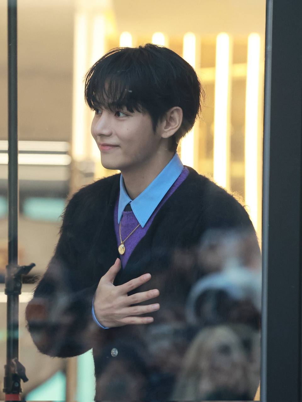 Bộ 3 đỉnh lưu nhan sắc V - Suzy - Park Bo Gum lại ph&aacute; đảo event Celine!- Ảnh 2.