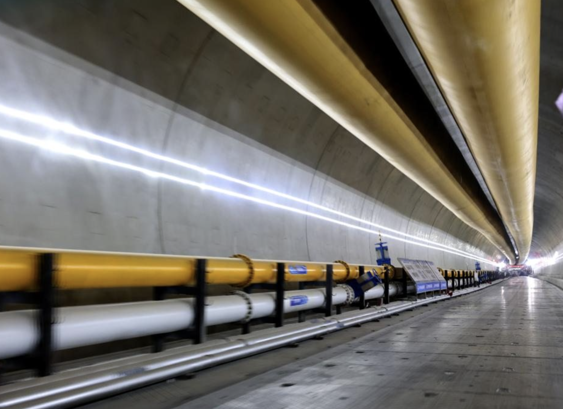 Chưa từng c&oacute;: &lsquo;Qu&aacute;i vật&rsquo; đ&agrave;o hầm nặng 4.000 tấn xuất hiện, khoan li&ecirc;n tục 10 km ở 89 m&eacute;t dưới l&ograve;ng s&ocirc;ng, c&oacute; thể khiến ng&agrave;nh x&acirc;y dựng đường hầm cao tốc thay đổi m&atilde;i m&atilde;i- Ảnh 2.