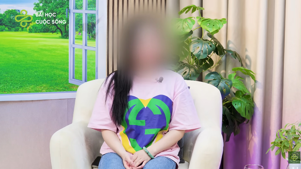 C&ocirc; g&aacute;i 28 tuổi y&ecirc;u lu&ocirc;n bố của bạn trai cũ, "từ sốc kh&ocirc;ng diễn tả hết"- Ảnh 1.