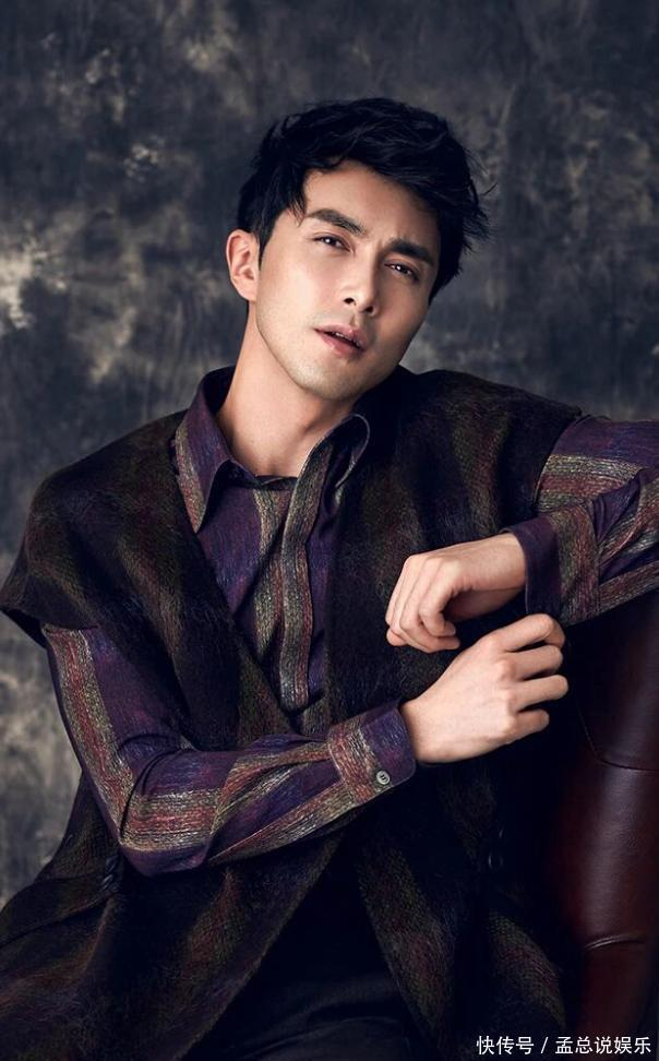 Trượt đại học, mỹ nam cao 1m91 l&agrave;m shipper trước khi được Dương Mịch cứu vớt- Ảnh 2.