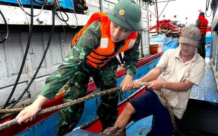 Bức tranh thi&ecirc;n tai khốc liệt năm 2025 qua những con số kỷ lục chưa từng ghi nhận: 419 người chết, cuốn tr&ocirc;i hơn 97.000 tỷ đồng- Ảnh 13.