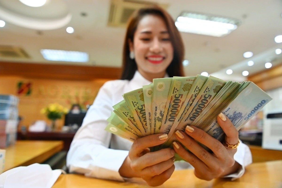 Đại học thưởng tết tới 70-80 triệu/người, quỹ thưởng h&agrave;ng chục tỷ đồng- Ảnh 1.