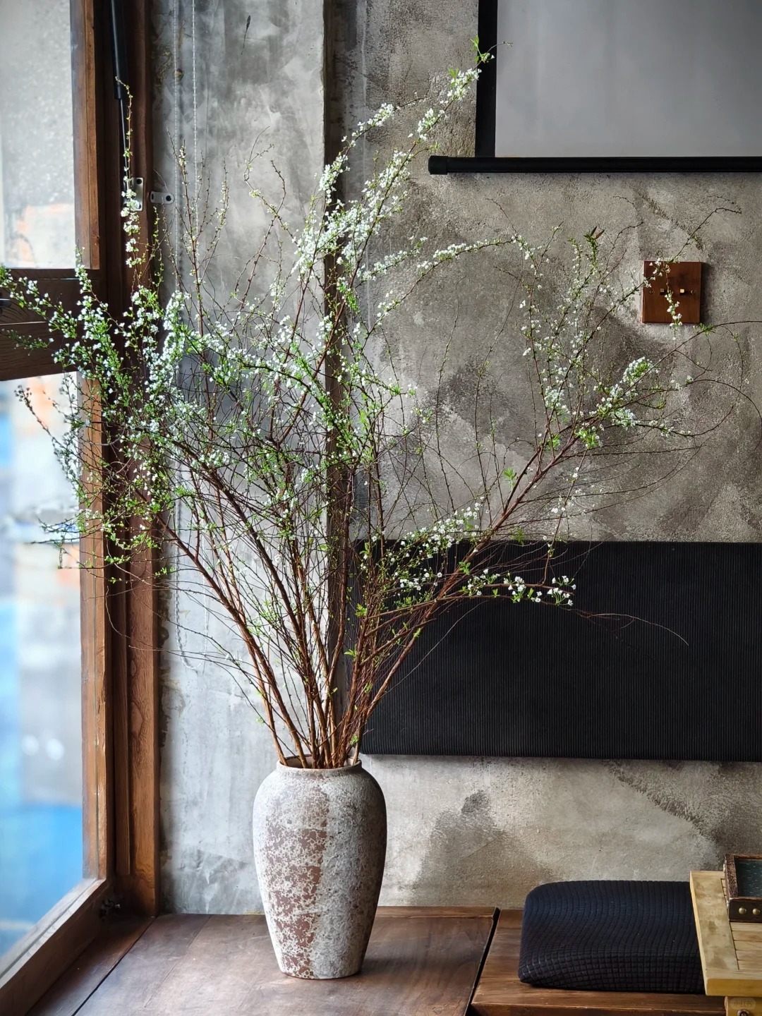 Th&uacute; chơi hoa 