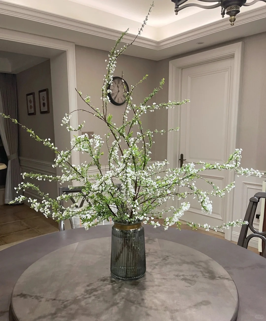 Th&uacute; chơi hoa 