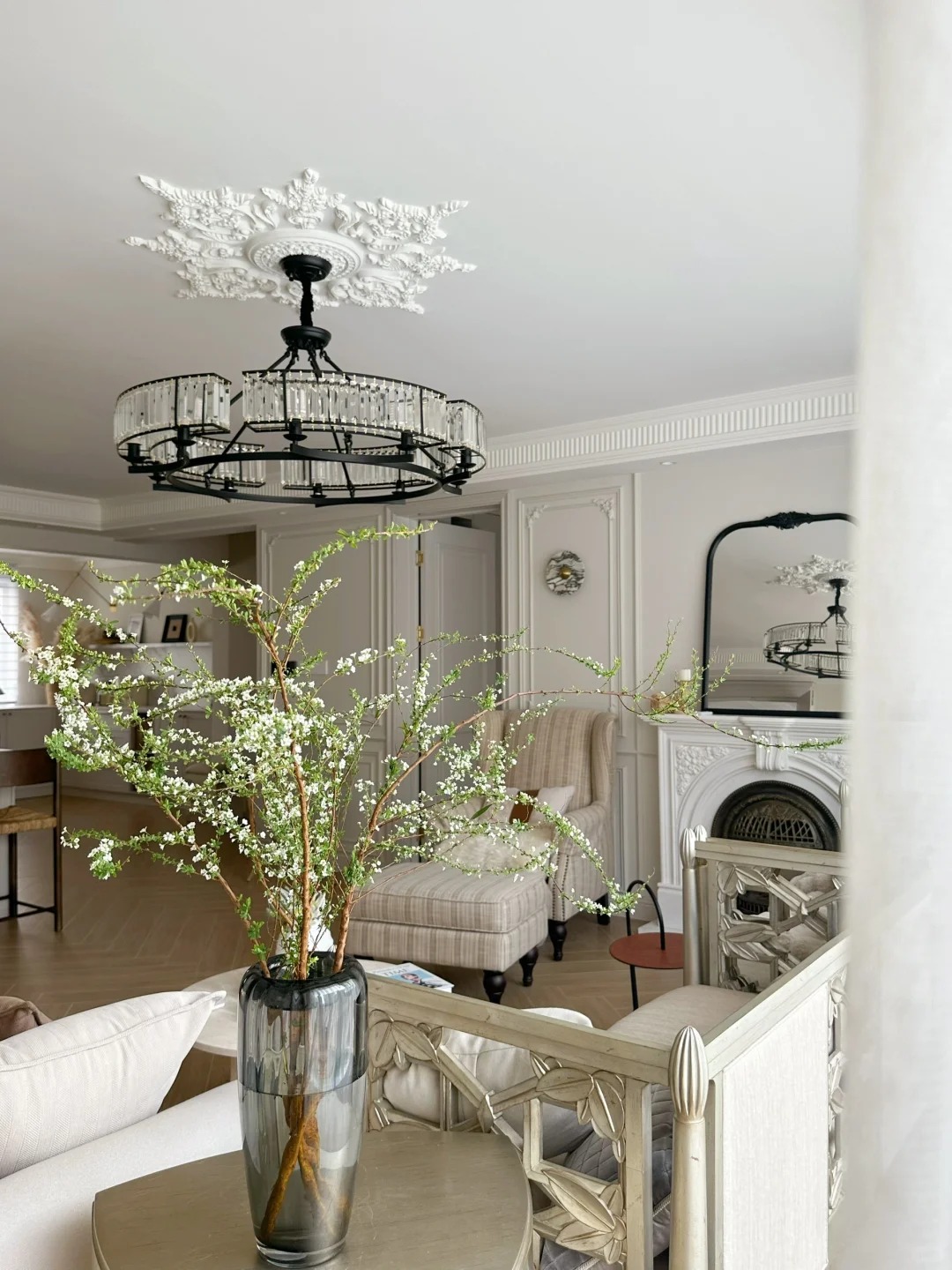 Th&uacute; chơi hoa 