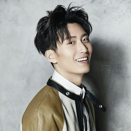 Tiếc cho nam diễn vi&ecirc;n n&agrave;y: Học vấn xịn s&ograve; lại cực đẹp trai vẫn nhiều năm mang tiếng "ăn b&aacute;m nh&agrave; vợ"- Ảnh 1.