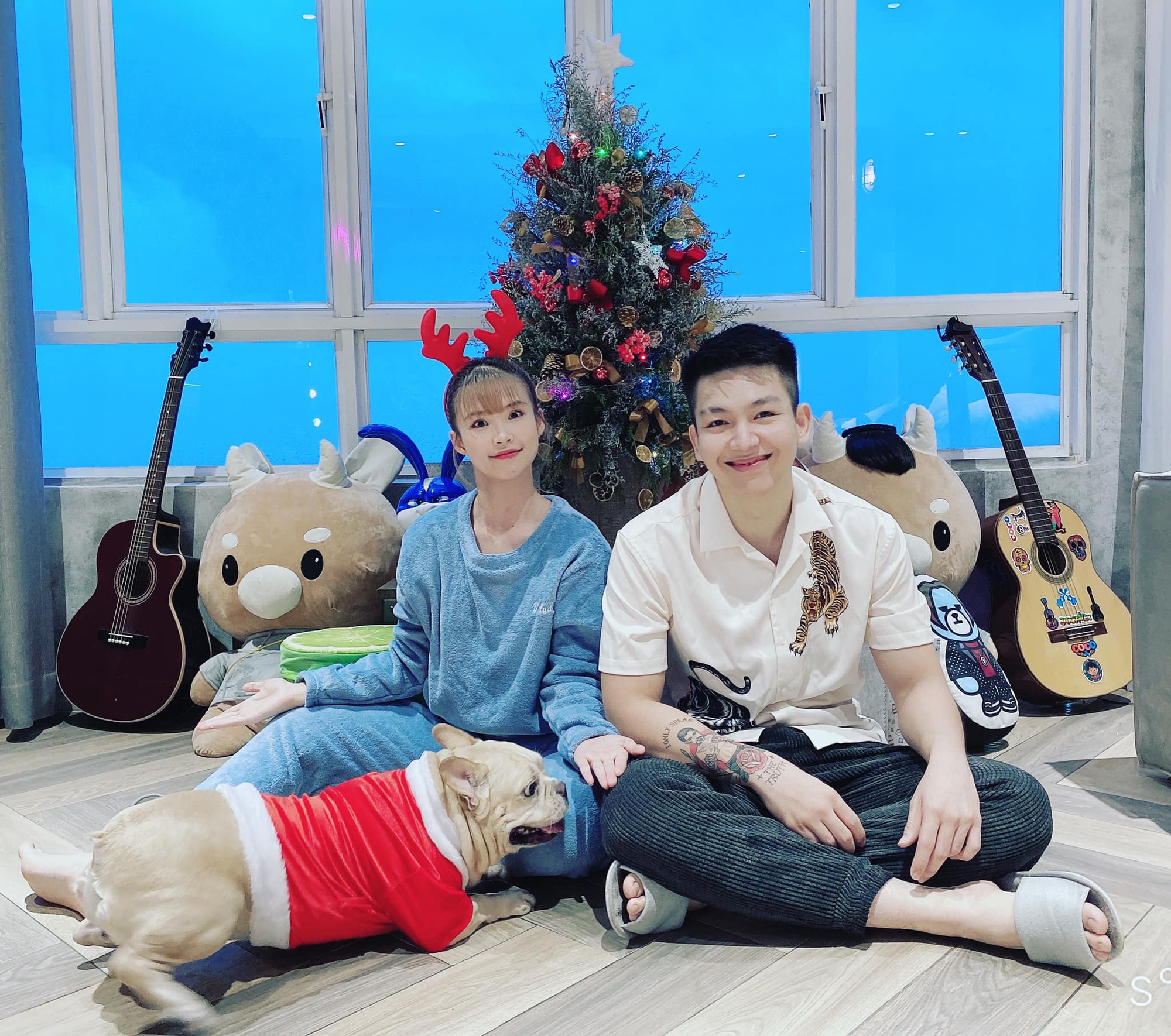 Nữ ca sĩ cưới chồng kém 4 tuổi, 8 năm không con cái vẫn hạnh phúc, U40 trẻ đẹp như 20- Ảnh 7. Nữ ca sĩ cưới chồng kém 4 tuổi, 8 năm không con cái vẫn hạnh phúc, U40 trẻ đẹp như 20- Ảnh 7.