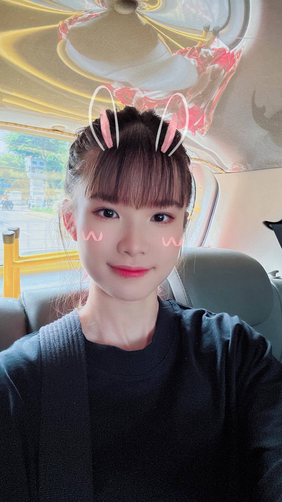 Nữ ca sĩ cưới chồng kém 4 tuổi, 8 năm không con cái vẫn hạnh phúc, U40 trẻ đẹp như 20- Ảnh 1. Nữ ca sĩ cưới chồng kém 4 tuổi, 8 năm không con cái vẫn hạnh phúc, U40 trẻ đẹp như 20- Ảnh 1.