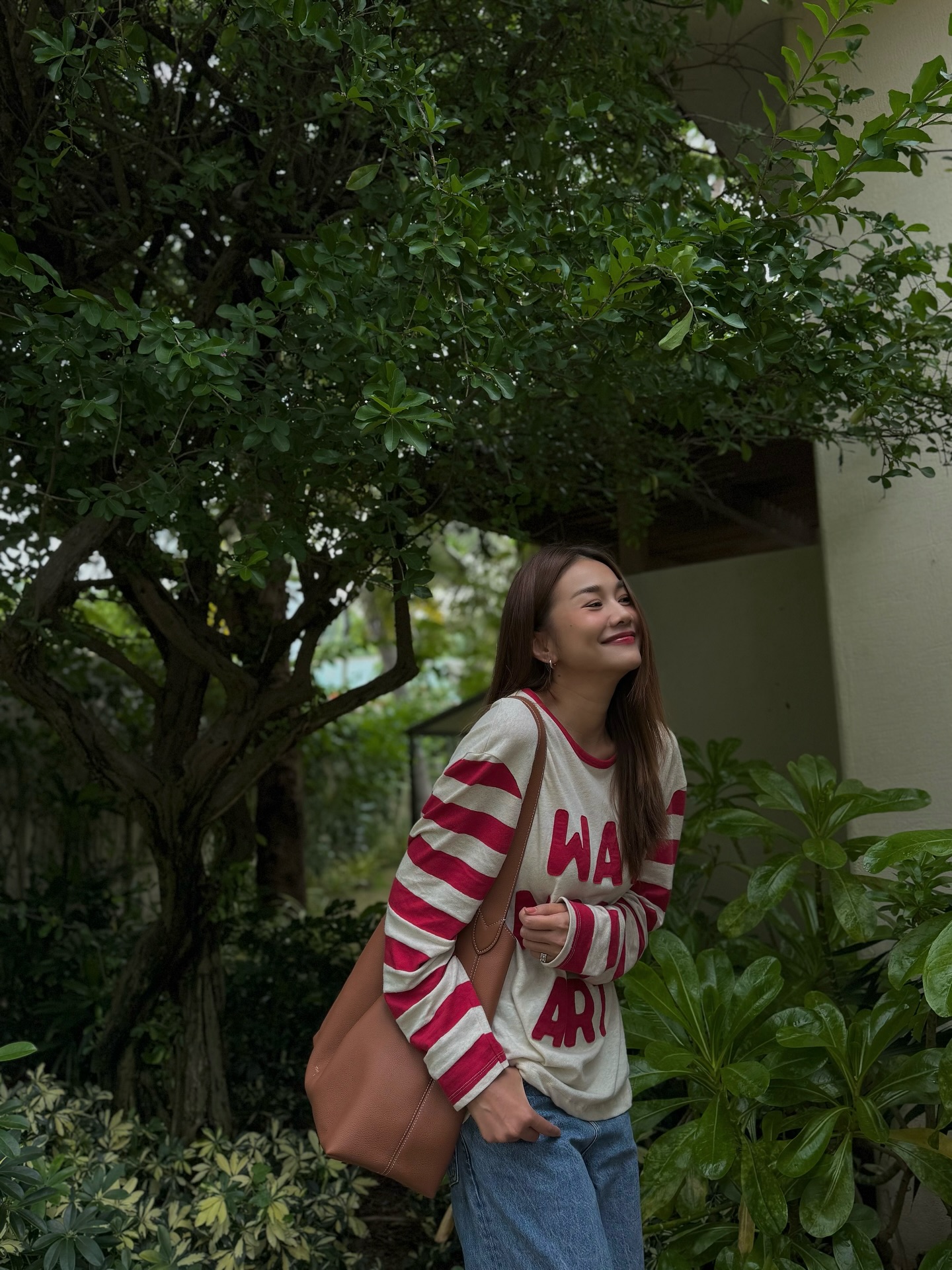 5 cách mặc quần jeans dành cho phụ nữ trên 40 tuổi: Đẹp và sang tới độ hoàn hảo- Ảnh 9. 5 cách mặc quần jeans dành cho phụ nữ trên 40 tuổi: Đẹp và sang tới độ hoàn hảo- Ảnh 9.