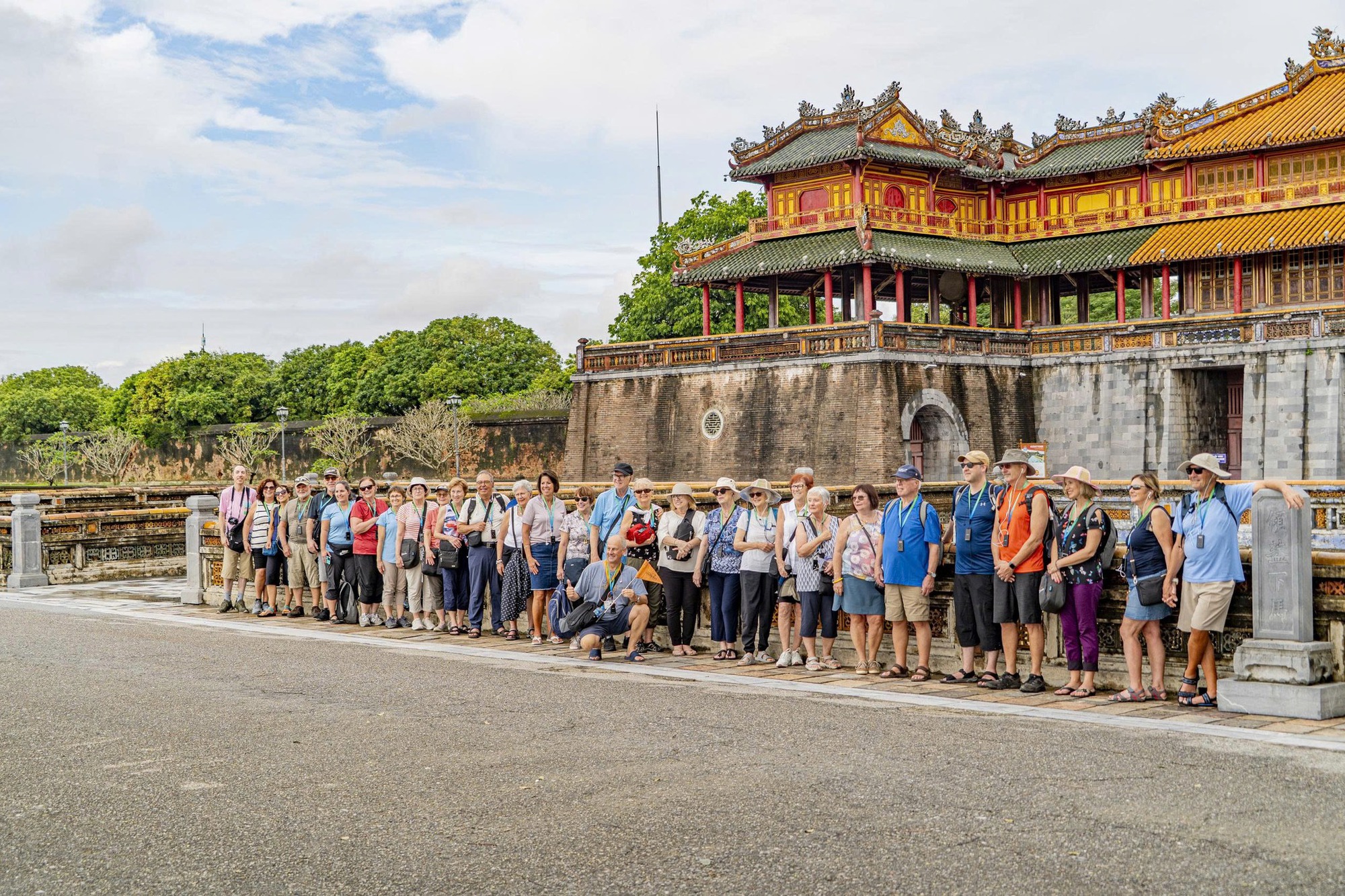 Huế nhanh chóng phục hồi đón khách sau mưa lũ, du lịch giữ vững đà tăng trưởng- Ảnh 6. Huế nhanh chóng phục hồi đón khách sau mưa lũ, du lịch giữ vững đà tăng trưởng- Ảnh 6.