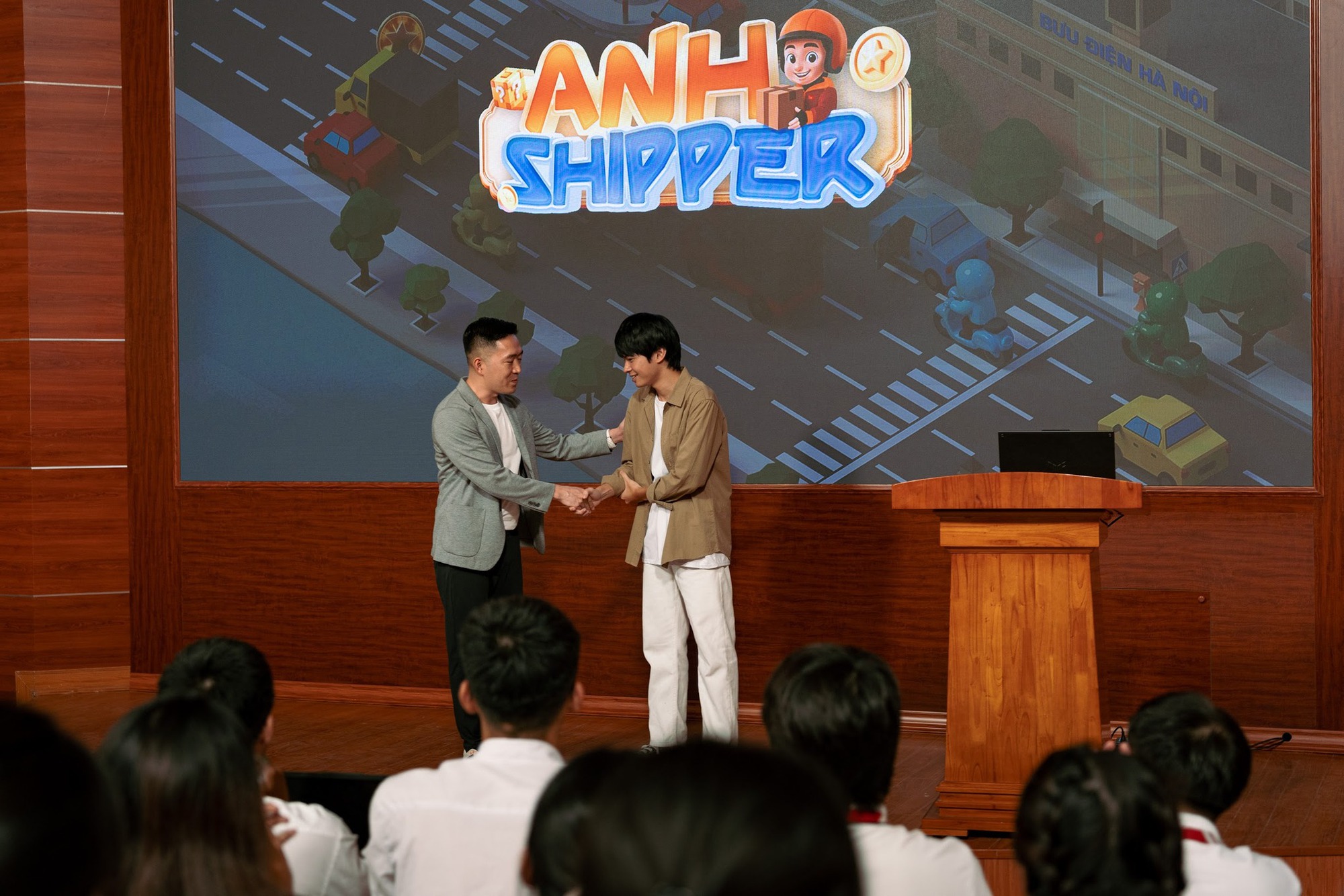 Thế Hệ Kỳ Tích: Phim dở, rồi lại kêu cứu vì doanh thu thấp là quá phản cảm!- Ảnh 4. Thế Hệ Kỳ Tích: Phim dở, rồi lại kêu cứu vì doanh thu thấp là quá phản cảm!- Ảnh 4.