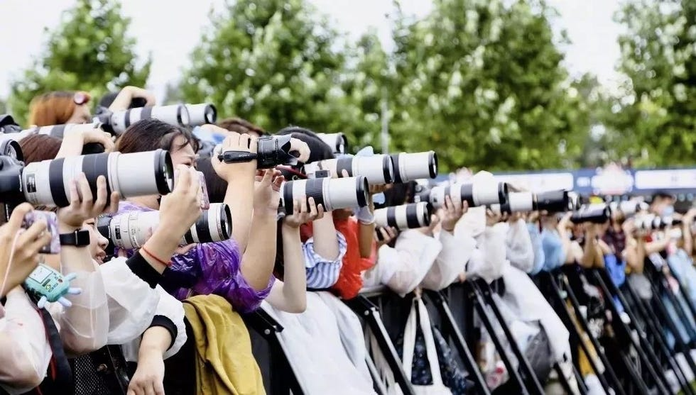 Trạm tỷ ở Trung Quốc đã "chảnh" đến mức độ này: Phí chụp 19 triệu/ tiếng, ưu tiên nhận khách đẹp- Ảnh 7. Trạm tỷ ở Trung Quốc đã "chảnh" đến mức độ này: Phí chụp 19 triệu/ tiếng, ưu tiên nhận khách đẹp- Ảnh 7.