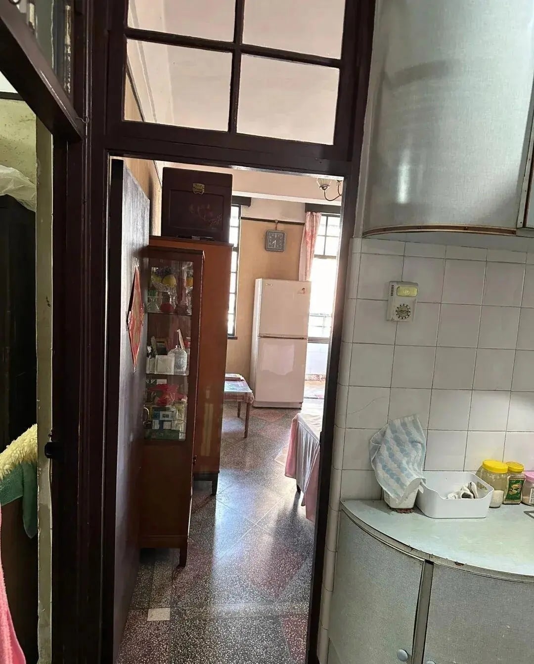 Cụ b&agrave; 80 tuổi kh&ocirc;ng muốn l&agrave;m g&aacute;nh nặng cho con ch&aacute;u: B&igrave;nh y&ecirc;n dưỡng gi&agrave;, một m&igrave;nh nhưng kh&ocirc;ng c&ocirc; đơn- Ảnh 2.