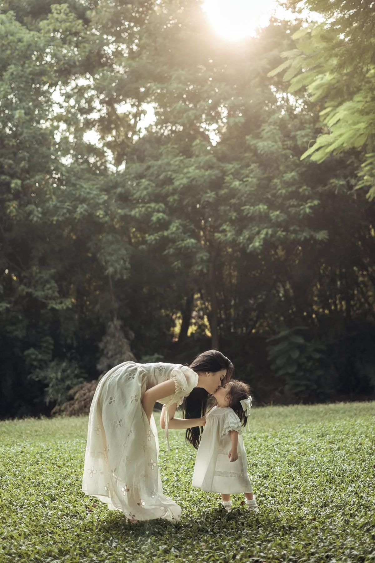 Những điều đặc biệt trong tính cách của bé gái không được sống gần mẹ- Ảnh 1. Những điều đặc biệt trong tính cách của bé gái không được sống gần mẹ- Ảnh 1.