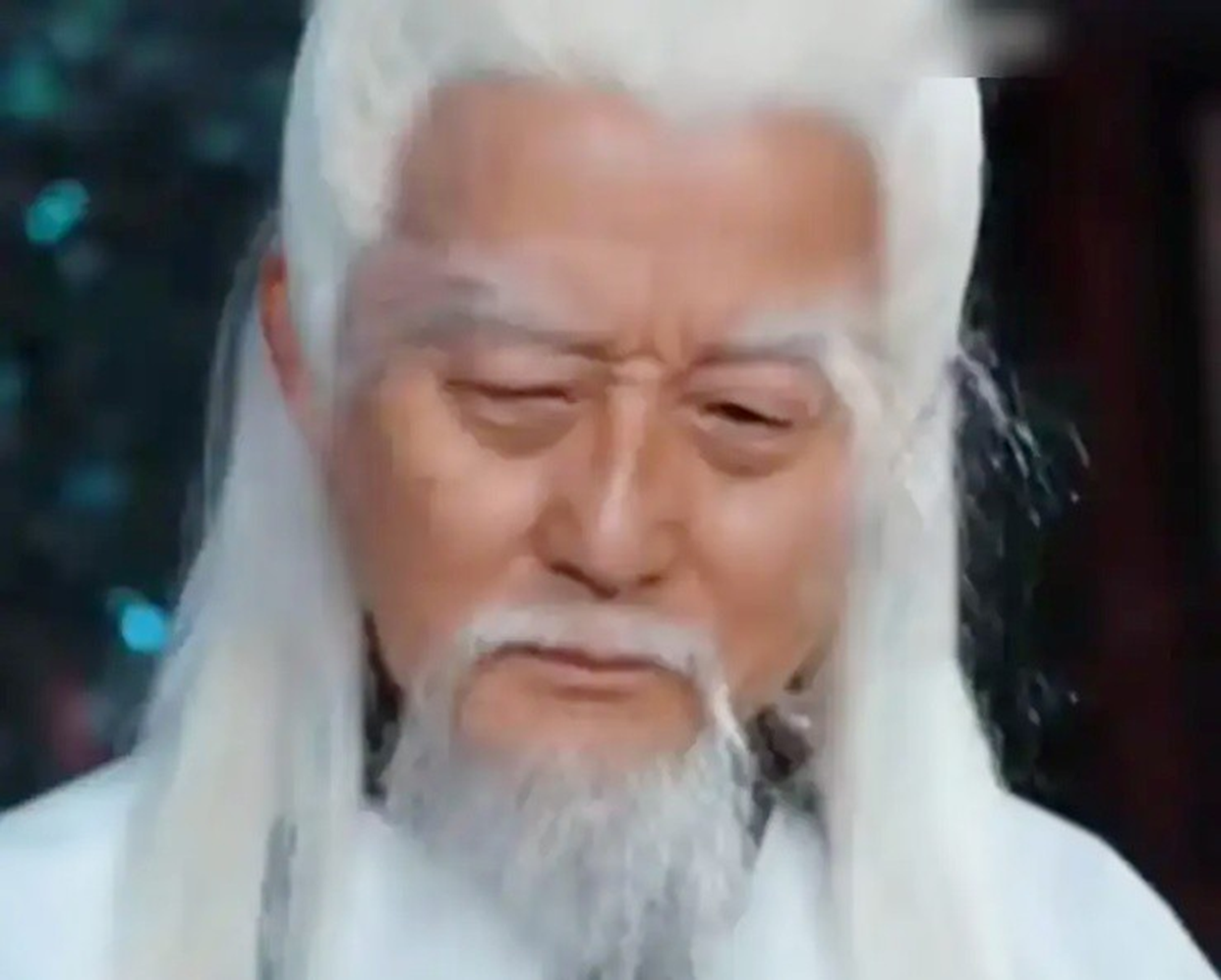 Nghề "hot": Cụ &ocirc;ng 72 tuổi đi l&agrave;m như đi chơi, kiếm tiền triệu/ng&agrave;y- Ảnh 1.