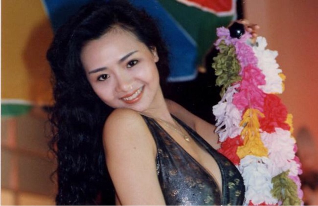 Nhan sắc gây sốc của mỹ nhân 18+ được trả 24 tỷ đồng để đóng cảnh nóng- Ảnh 6. Nhan sắc gây sốc của mỹ nhân 18+ được trả 24 tỷ đồng để đóng cảnh nóng- Ảnh 6.