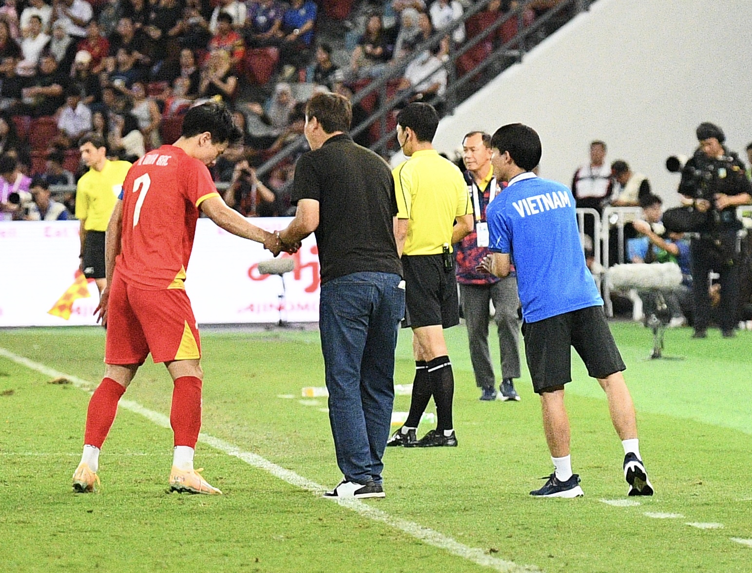 Phỏng vấn nóng ngôi sao sáng nhất U22 Việt Nam - Đình Bắc: Phỏng vấn nóng ngôi sao sáng nhất U22 Việt Nam - Đình Bắc: