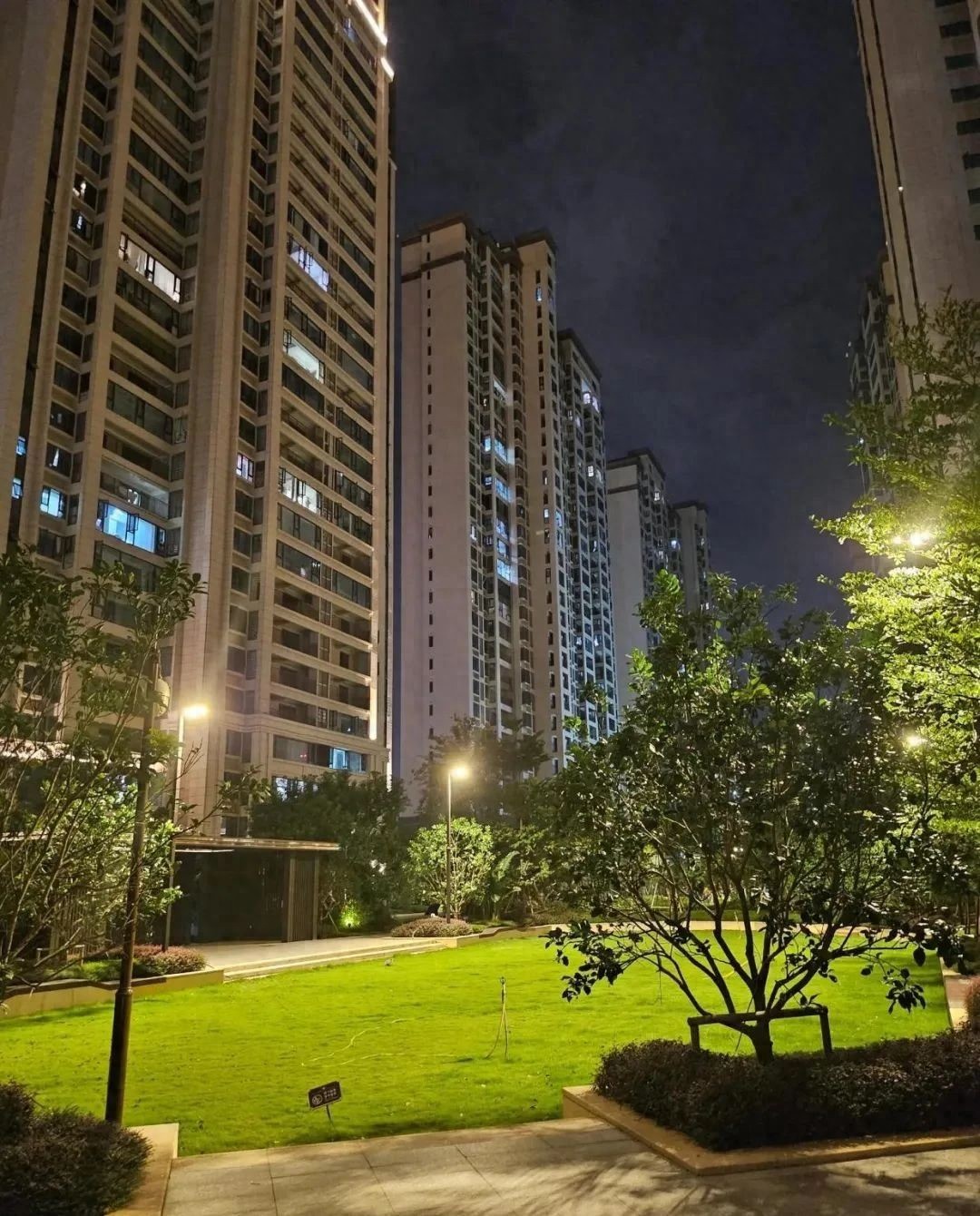 Sau 19 giờ, mọi khu chung cư đều lộ Sau 19 giờ, mọi khu chung cư đều lộ