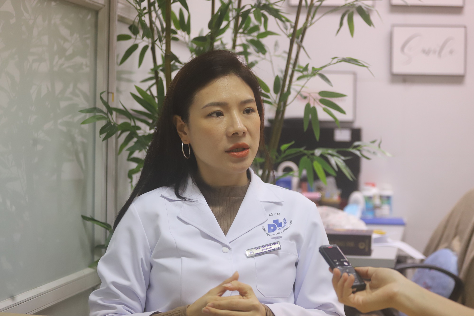 Đi khám da, bàng hoàng phát hiện nhiễm HIV: Tất cả chỉ vì 1 sai lầm của nhiều năm trước- Ảnh 1. Đi khám da, bàng hoàng phát hiện nhiễm HIV: Tất cả chỉ vì 1 sai lầm của nhiều năm trước- Ảnh 1.