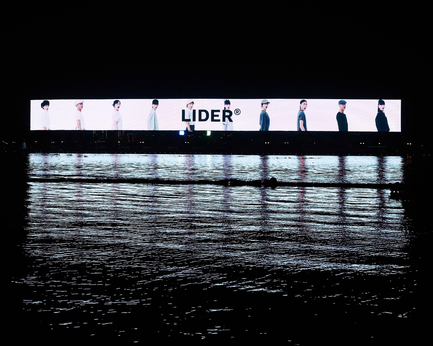 Super B&F Brand: 5 c&aacute;i t&ecirc;n định h&igrave;nh phong c&aacute;ch giới trẻ tại WeYoung 2025- Ảnh 11.