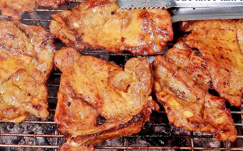 Không phải phở, món ăn từ 20.000 đồng/phần mới là hương vị Việt vào top 100 bữa sáng ngon nhất thế giới- Ảnh 2. Không phải phở, món ăn từ 20.000 đồng/phần mới là hương vị Việt vào top 100 bữa sáng ngon nhất thế giới- Ảnh 2.