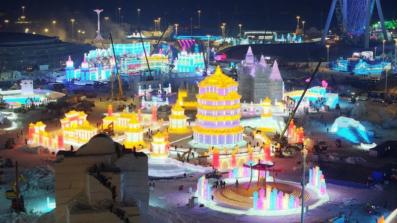 Choáng ngợp trước công viên băng tuyết lớn nhất hành tinh- Ảnh 5. Choáng ngợp trước công viên băng tuyết lớn nhất hành tinh- Ảnh 5.