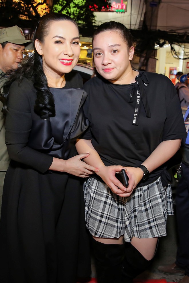 Lần gặp cuối cùng của ca sĩ Phi Nhung với con gái trước khi qua đời- Ảnh 3. Lần gặp cuối cùng của ca sĩ Phi Nhung với con gái trước khi qua đời- Ảnh 3.