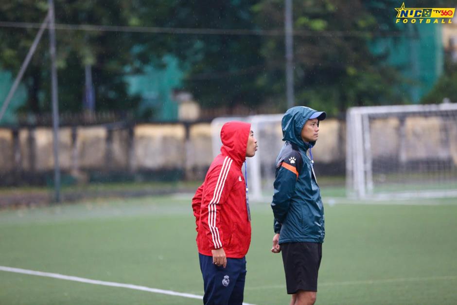 Tân binh Phương Đông gây sốc: Mang chất “phủi Hà Nội” vào sân chơi lớn nhất của bóng đá sinh viên!- Ảnh 2. Tân binh Phương Đông gây sốc: Mang chất “phủi Hà Nội” vào sân chơi lớn nhất của bóng đá sinh viên!- Ảnh 2.