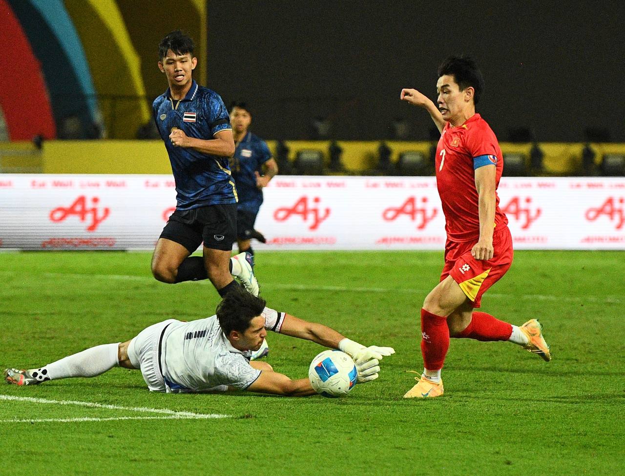 Phỏng vấn nóng ngôi sao sáng nhất U22 Việt Nam - Đình Bắc: Phỏng vấn nóng ngôi sao sáng nhất U22 Việt Nam - Đình Bắc: