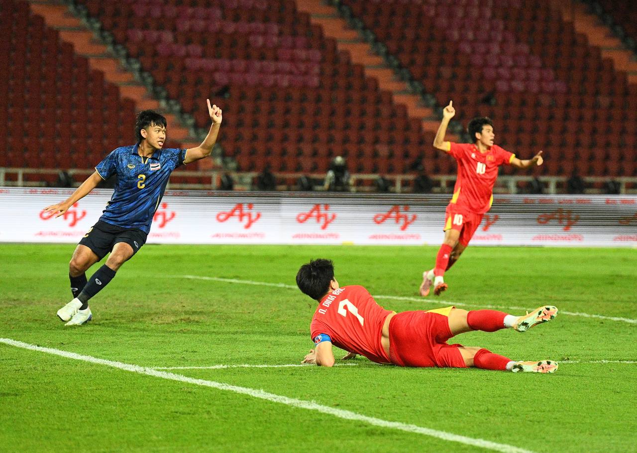 Phỏng vấn nóng ngôi sao sáng nhất U22 Việt Nam - Đình Bắc: Phỏng vấn nóng ngôi sao sáng nhất U22 Việt Nam - Đình Bắc: