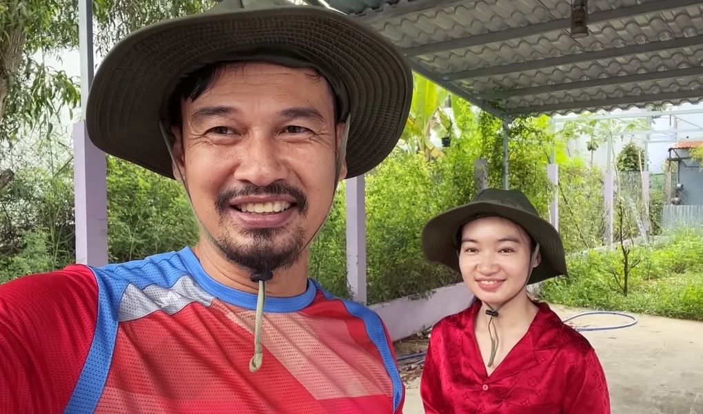 Nam nghệ sĩ cưới vợ kém 26 tuổi, đóng một phim mua được miếng đất, nhiều nhà ở TP.HCM vẫn thích về quê làm nông- Ảnh 6. Nam nghệ sĩ cưới vợ kém 26 tuổi, đóng một phim mua được miếng đất, nhiều nhà ở TP.HCM vẫn thích về quê làm nông- Ảnh 6.