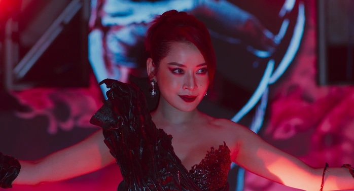 Việt Nam có 1 mỹ nhân đẹp đến mức chỉ ngồi cười cũng đổi đời, visual đỉnh cao gây bão khắp MXH Trung Quốc- Ảnh 4. Việt Nam có 1 mỹ nhân đẹp đến mức chỉ ngồi cười cũng đổi đời, visual đỉnh cao gây bão khắp MXH Trung Quốc- Ảnh 4.