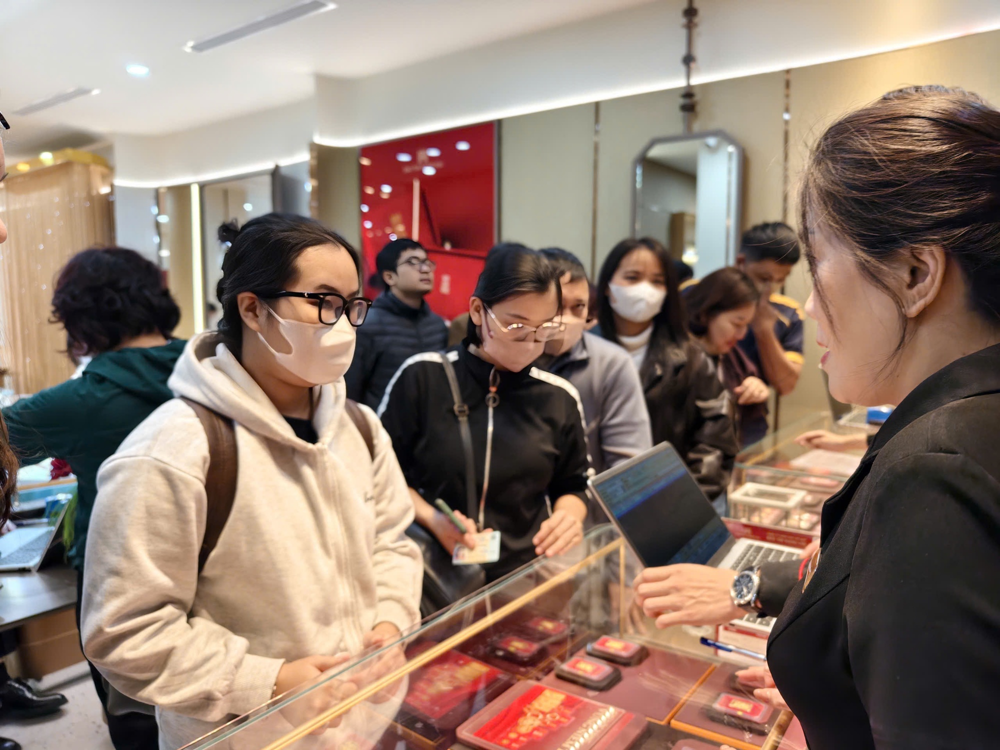 Bỏ v&agrave;i ly tr&agrave; sữa mỗi th&aacute;ng, cuối năm c&oacute; v&agrave;ng trong tay- Ảnh 4.