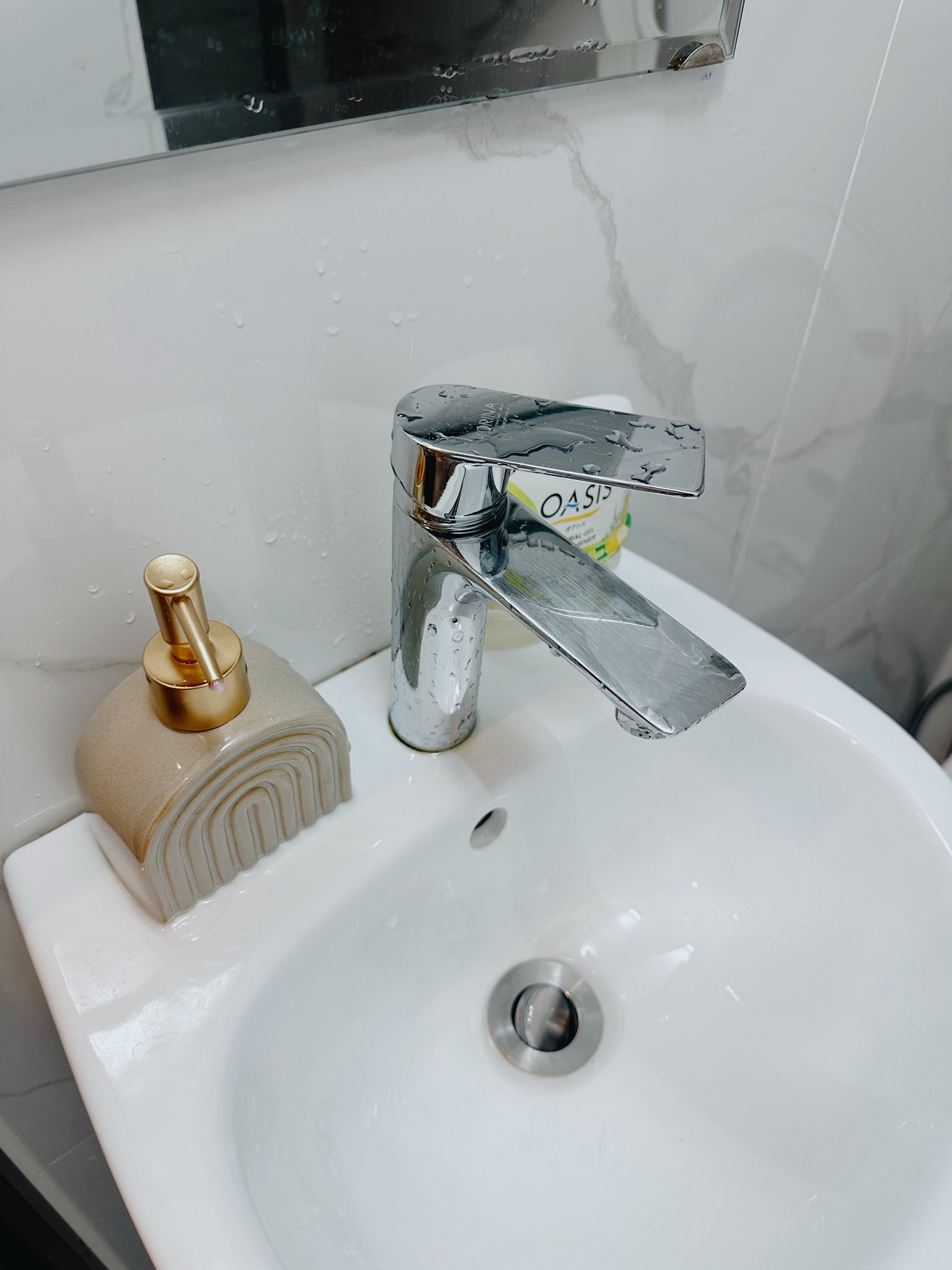 Mẹ 2 con dọn 6 tầng nhà chỉ 1 tiếng mỗi ngày: Nhờ một “chiêu” đơn giản mà tầng nào cũng sạch thơm bóng loáng- Ảnh 17. Mẹ 2 con dọn 6 tầng nhà chỉ 1 tiếng mỗi ngày: Nhờ một “chiêu” đơn giản mà tầng nào cũng sạch thơm bóng loáng- Ảnh 17.