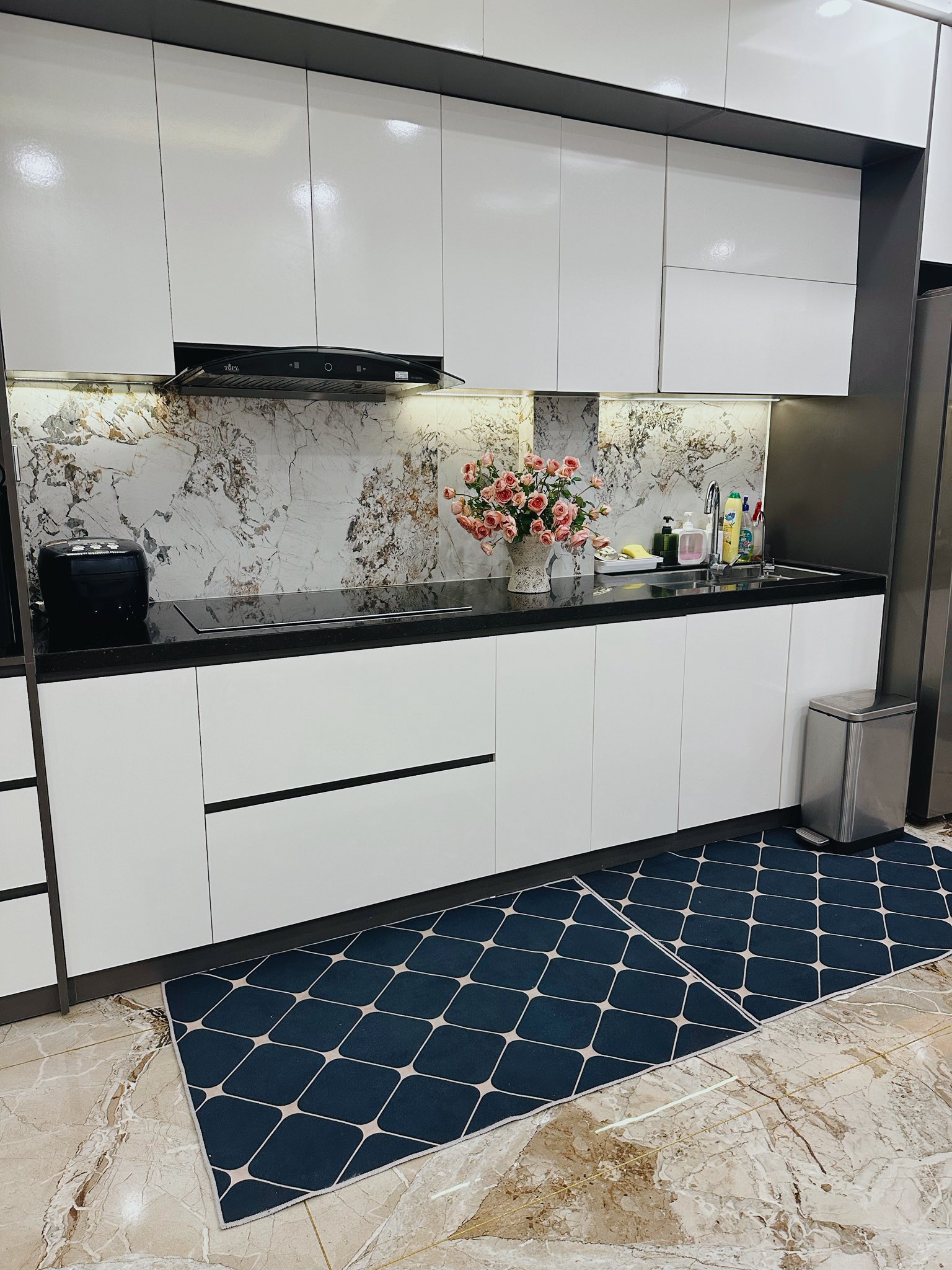 Mẹ 2 con dọn 6 tầng nhà chỉ 1 tiếng mỗi ngày: Nhờ một “chiêu” đơn giản mà tầng nào cũng sạch thơm bóng loáng- Ảnh 9. Mẹ 2 con dọn 6 tầng nhà chỉ 1 tiếng mỗi ngày: Nhờ một “chiêu” đơn giản mà tầng nào cũng sạch thơm bóng loáng- Ảnh 9.