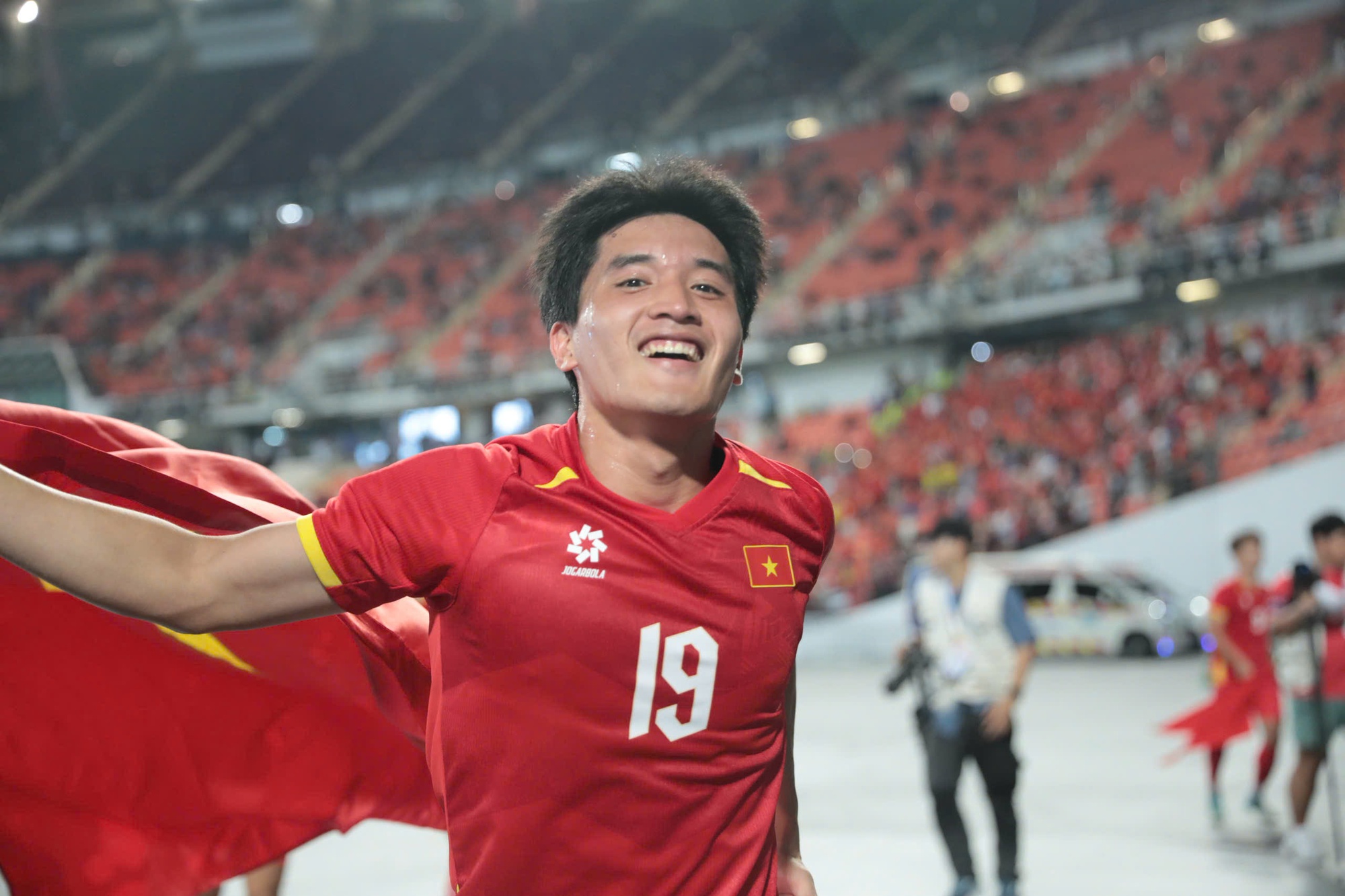 U22 Việt Nam được thưởng n&oacute;ng!- Ảnh 7.