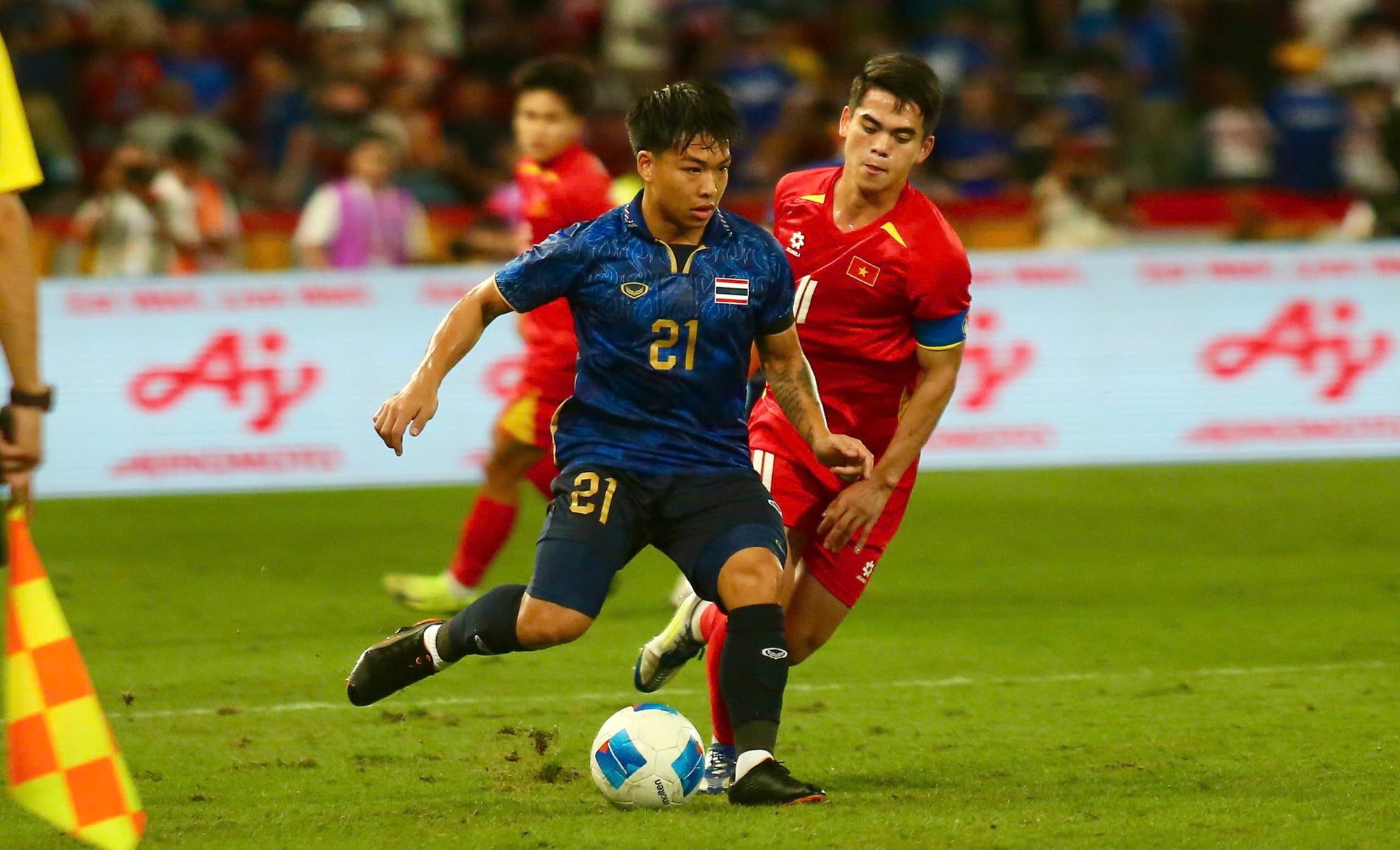 Phỏng vấn cầu thủ U22 Việt Nam: Lộ l&yacute; do ngược d&ograve;ng kịch t&iacute;nh khiến U22 Th&aacute;i Lan 