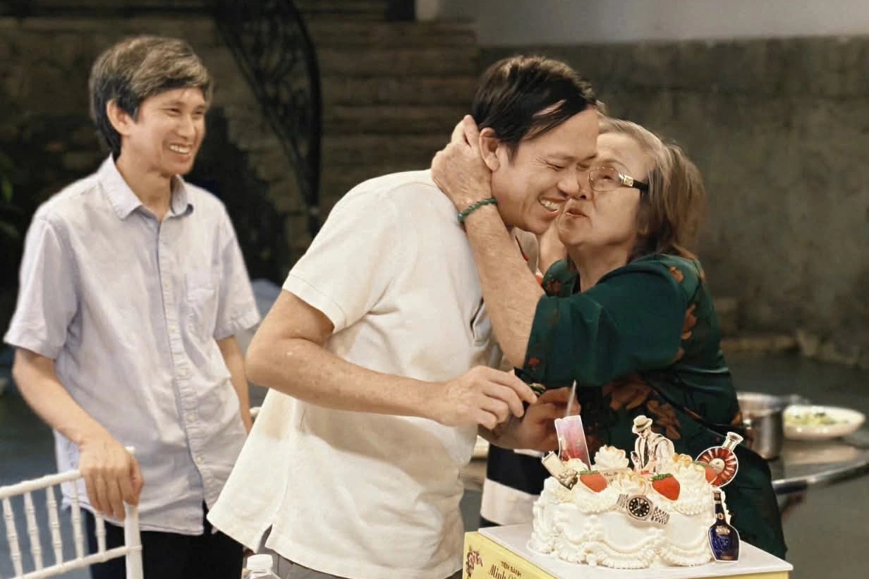 T&igrave;nh h&igrave;nh của Ho&agrave;i Linh khi sang tuổi 56- Ảnh 2.