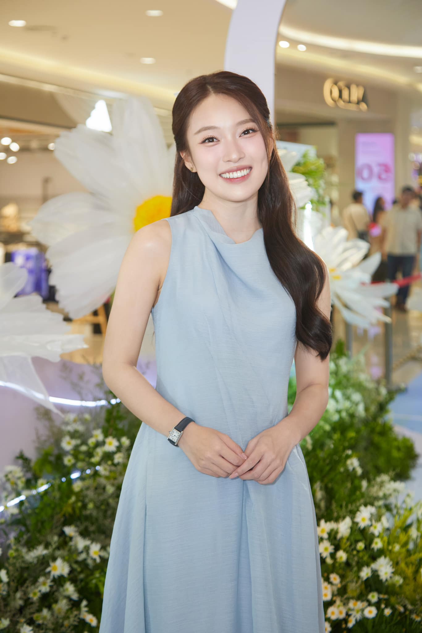 Lộ diện d&agrave;n kh&aacute;ch mời sắp "đổ bộ" Gala WeYoung 2025: Về kể c&oacute; hẹn với Quy&ecirc;n Qui, Kh&aacute;nh Vy, N&agrave;ng Mơ kh&ocirc;ng ai tin...- Ảnh 8.